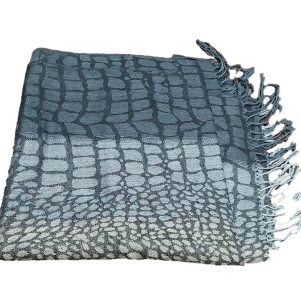 LADIES Soft Warm Fall Scarf with Fringe 76 X 28 Has Glittery Shine Croc Pattern